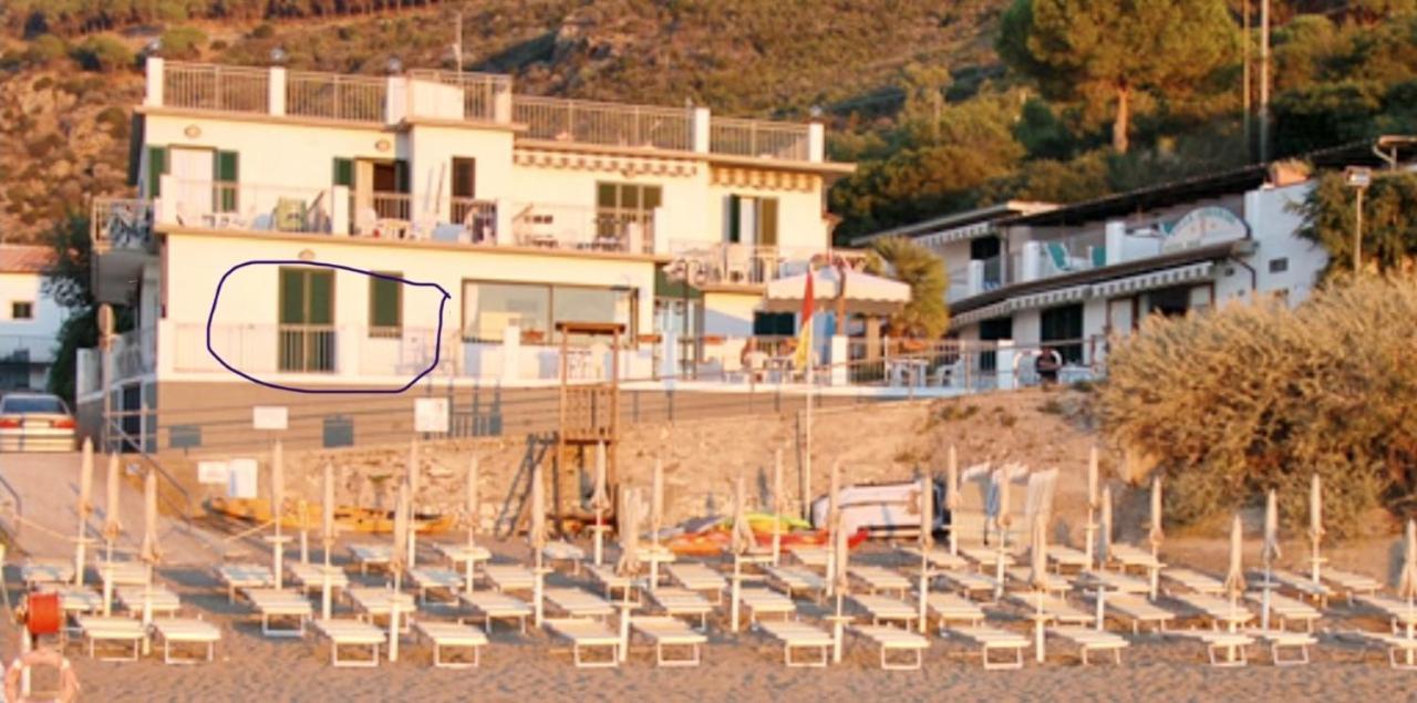 Hotel Villa Miramare Capoliveri  Exterior photo