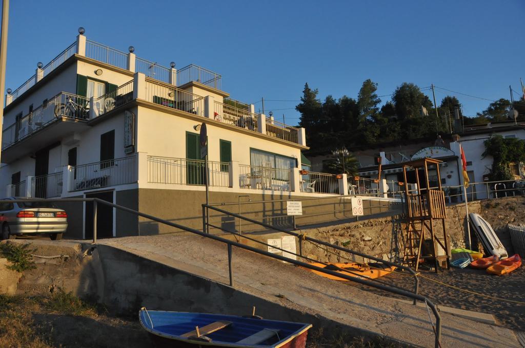 Hotel Villa Miramare Capoliveri  Exterior photo