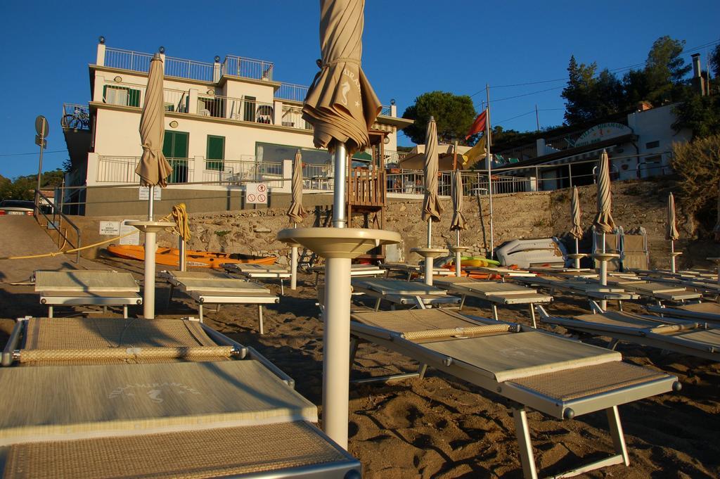 Hotel Villa Miramare Capoliveri  Exterior photo